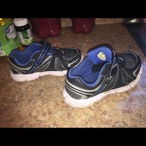 Boys toddler size 11